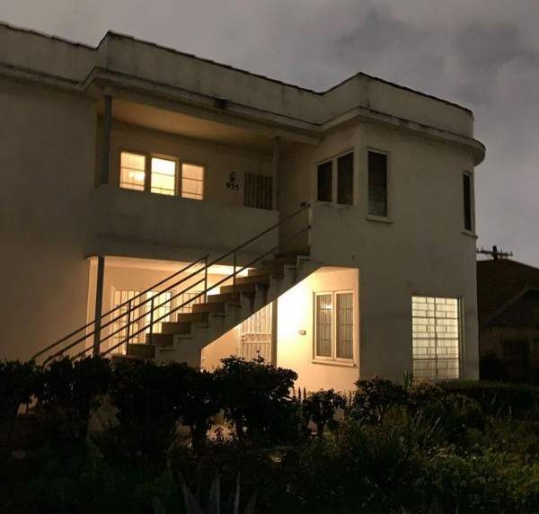 Angelino Heights apartment building at night